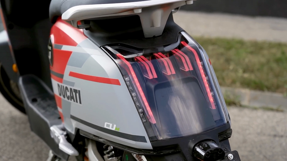 đèn sau Scooter điện soco Cux Ducati 2021